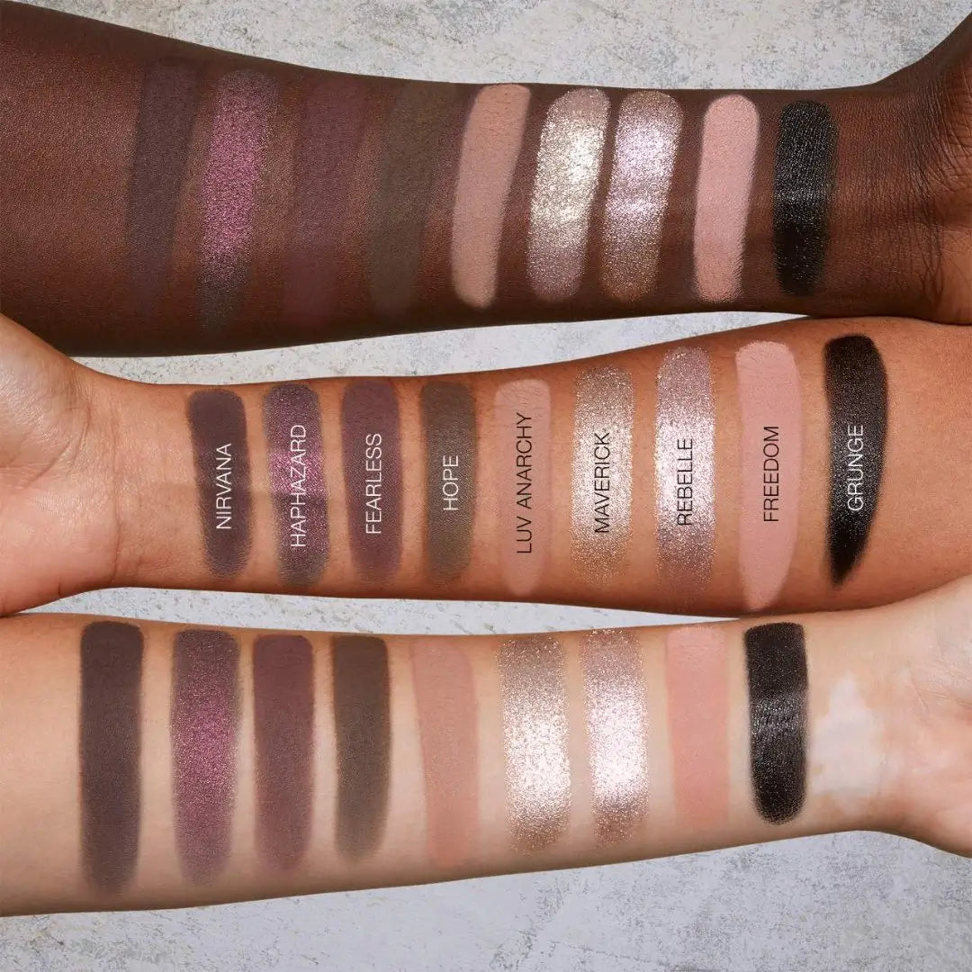 Huda Beauty Pretty Grunge Eyeshadow Palette