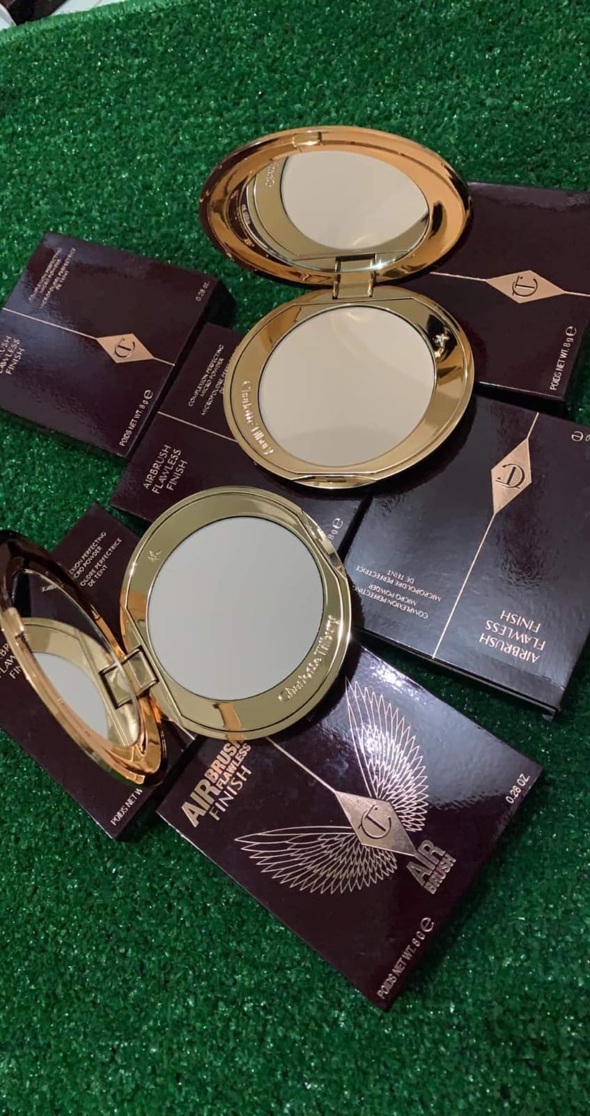 CHARLOTTE TILBURY FACE POWDER - SemBliss